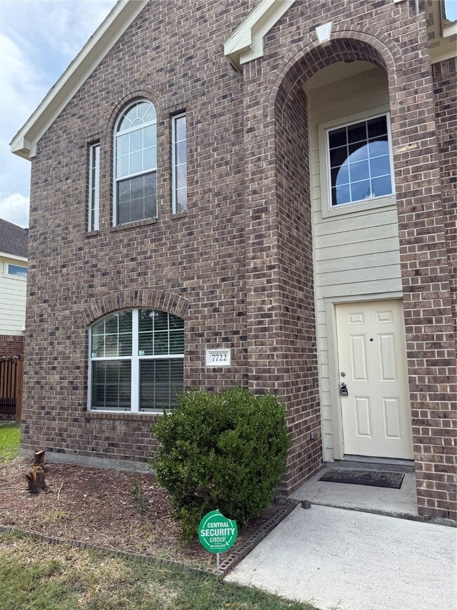 Building Photo - 7722 Pheasant Run
