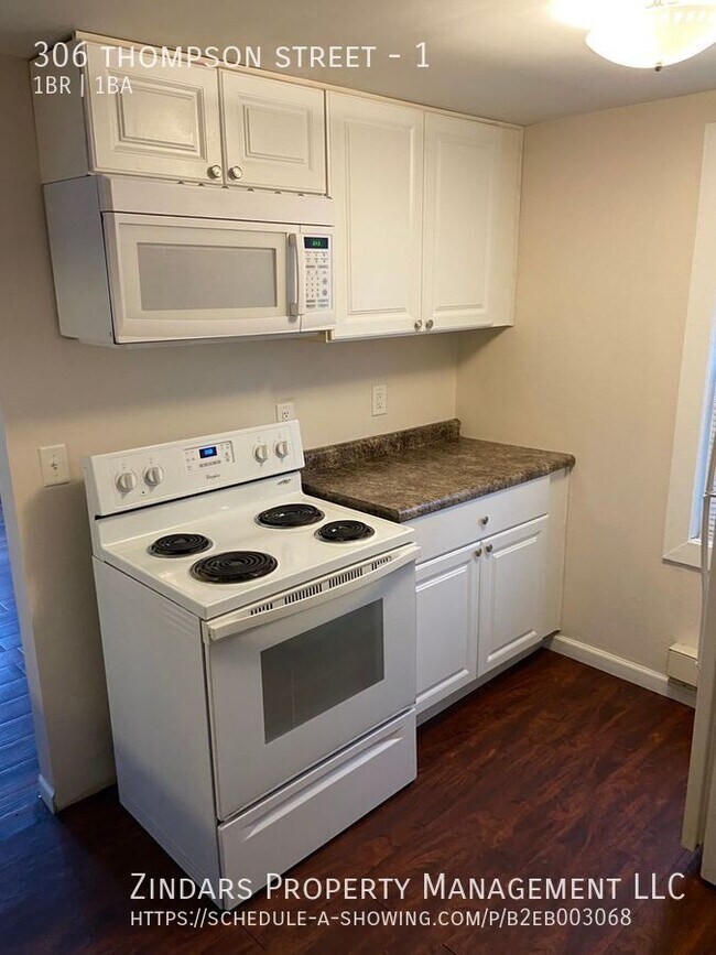 Foto del edificio - 306 Thompson St