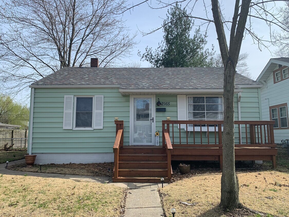 Foto principal - 2165 Crawford St