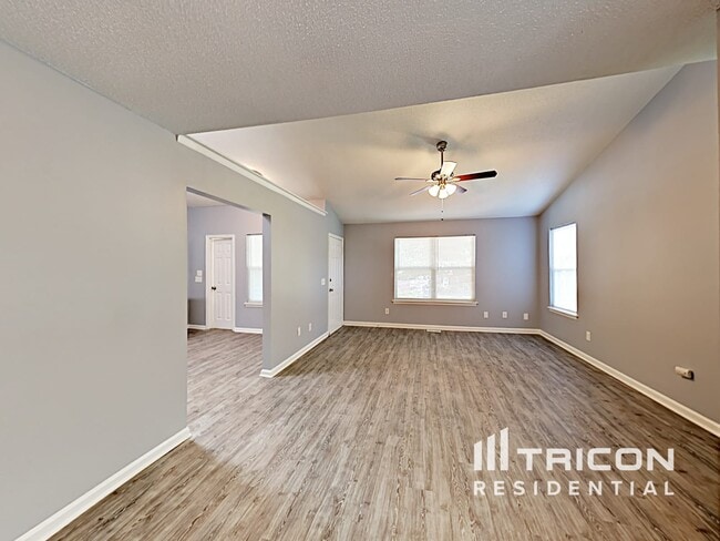 Building Photo - 142 Bradstone Rd