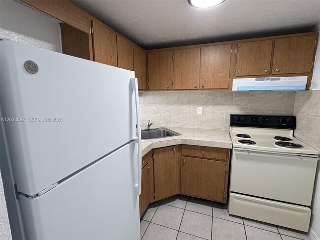 Foto del edificio - 4550 NW 9th St