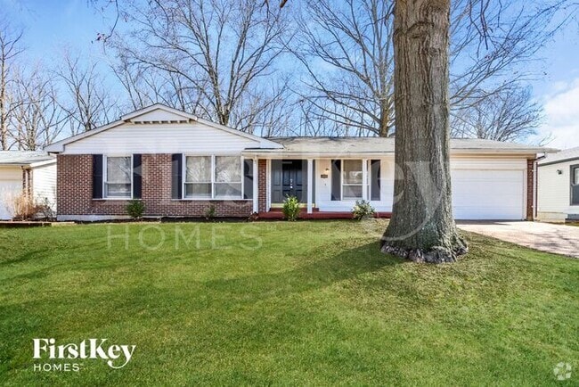 Building Photo - 3250 Churchill Dr