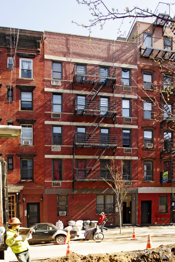 Primary Photo - 513 E 5th St