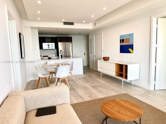 Foto del edificio - 488 NE 18th St