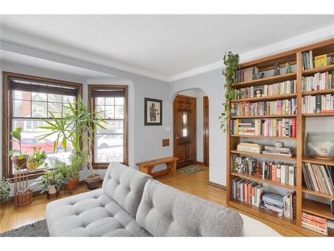 Foto del edificio - 5300 45th Ave S