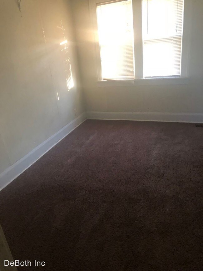 Building Photo - 3 br, 1 bath House - 316 Oakwood