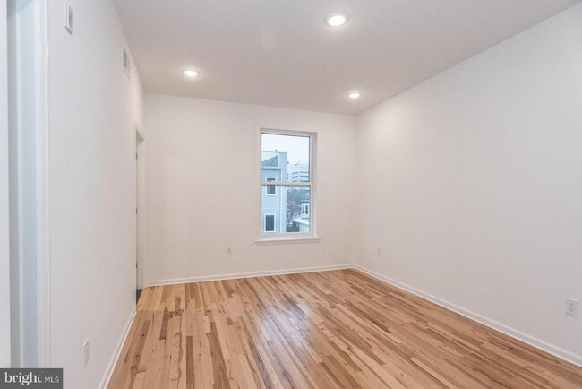 Building Photo - 315 N Preston St