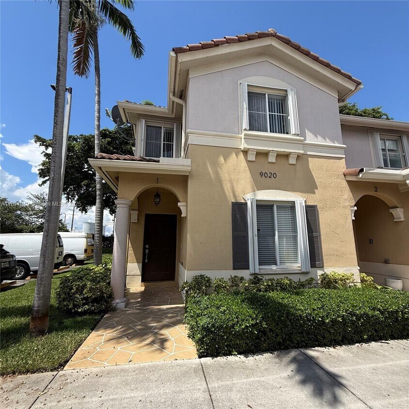 Foto principal - 9020 W Flagler St