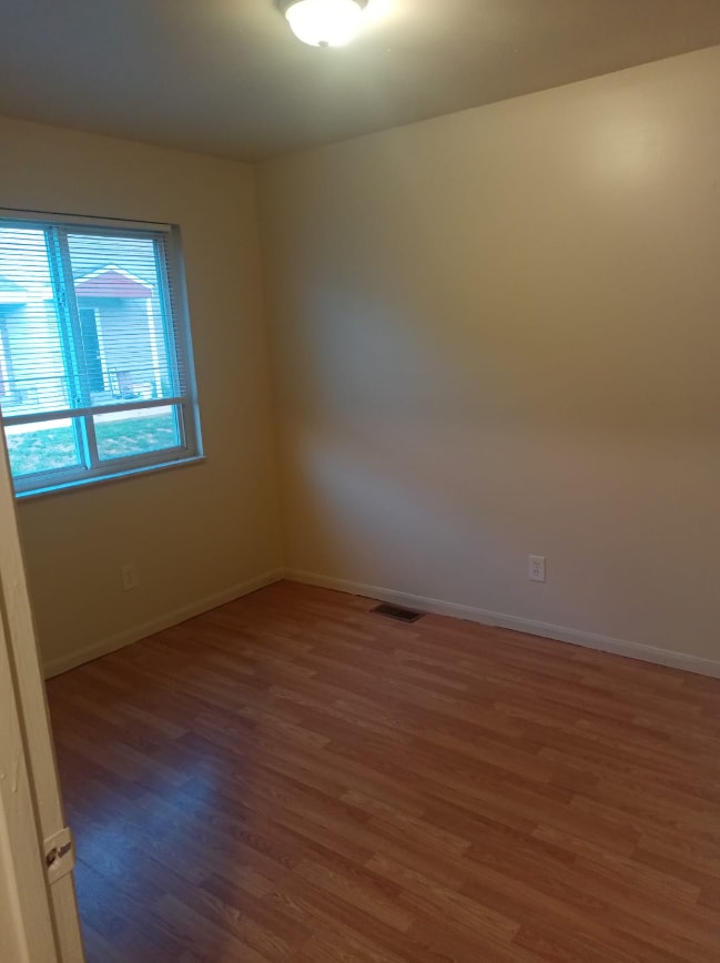 Building Photo - 626 Palisades Dr