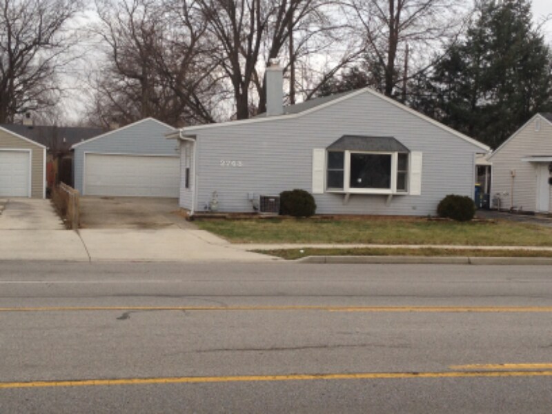 Primary Photo - 2743 N Main St