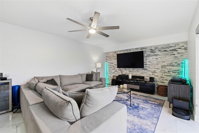 Foto del edificio - 1017 10th Way