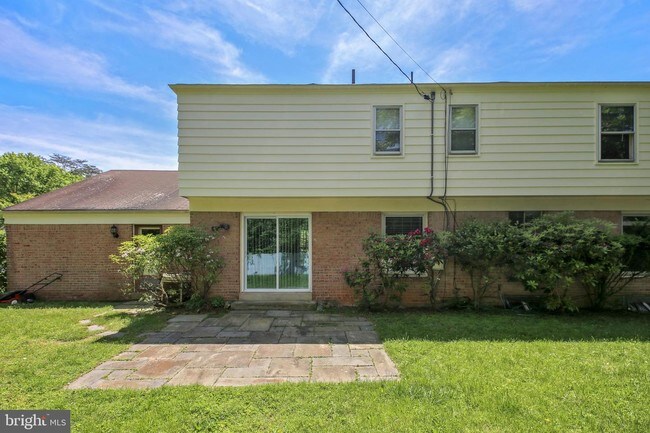 Foto del edificio - 11108 Hurdle Hill Dr