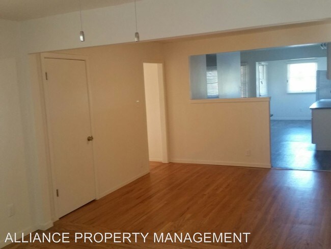Building Photo - 3752 Spring Creek Dr