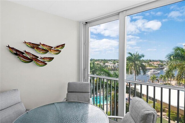 Foto del edificio - 3300 S Ocean Blvd