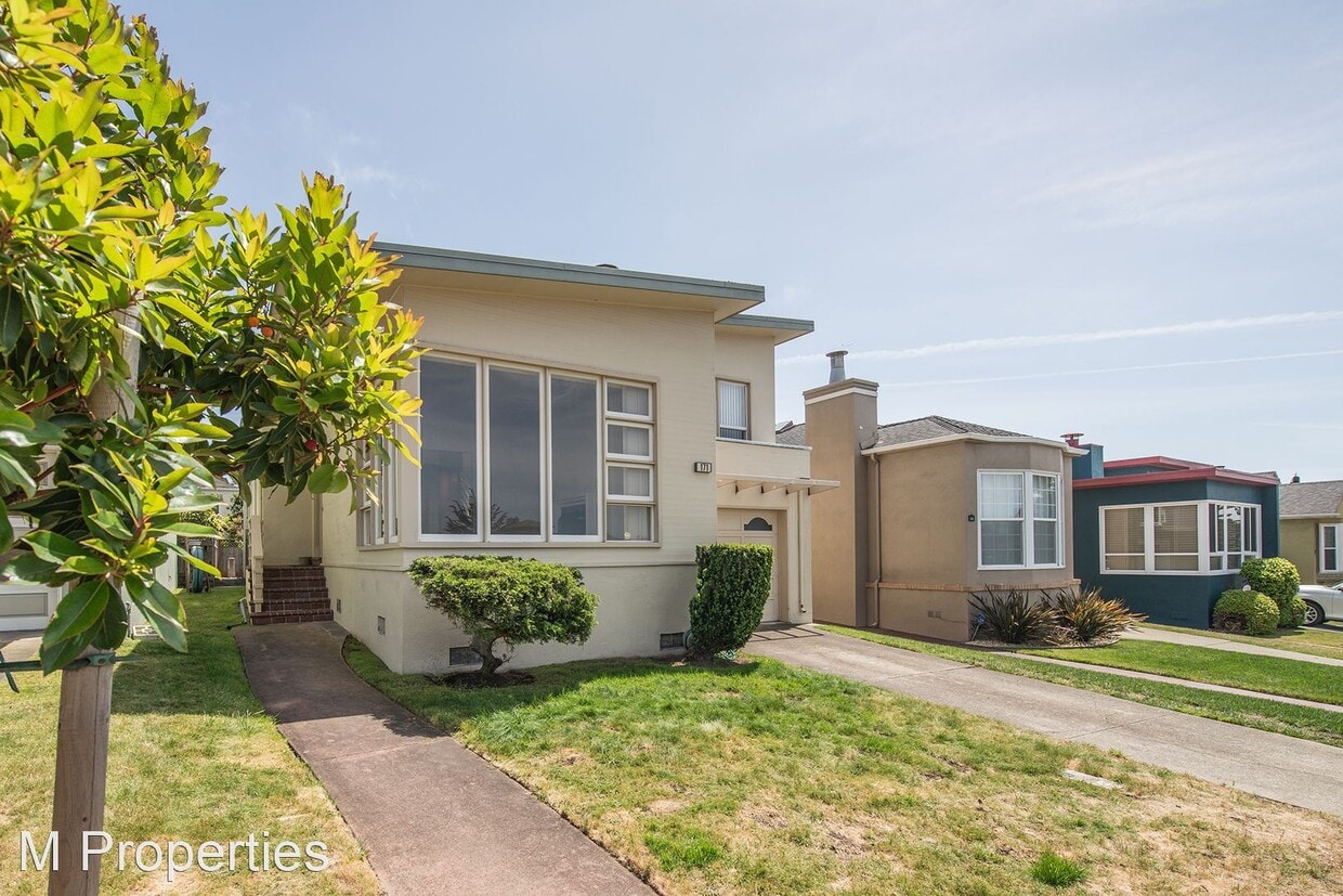 Primary Photo - 3 br, 1.5 bath House - 171 South Mayfair A...