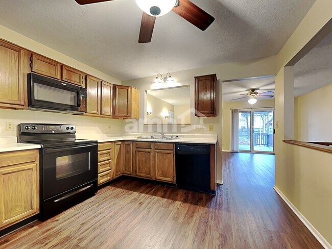 Foto del edificio - 6785 Upland Ct