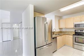 Foto del edificio - 609 E Sheridan St