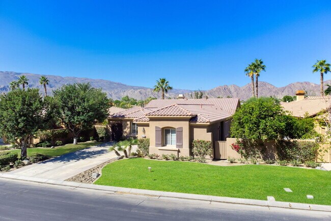 Building Photo - 57735 Seminole Dr