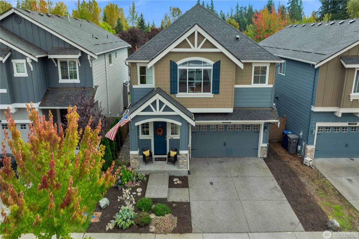 Foto principal - Spacious 5-bed, 2.5-bath in Lake Stevens