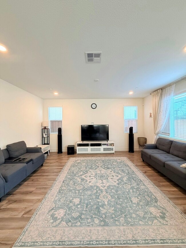 Building Photo - 5332 Trimonti Cir