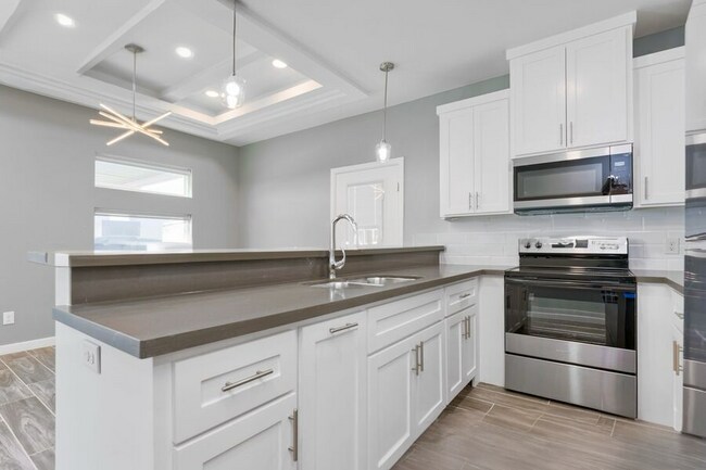 Building Photo - 200 Lauryn Dr