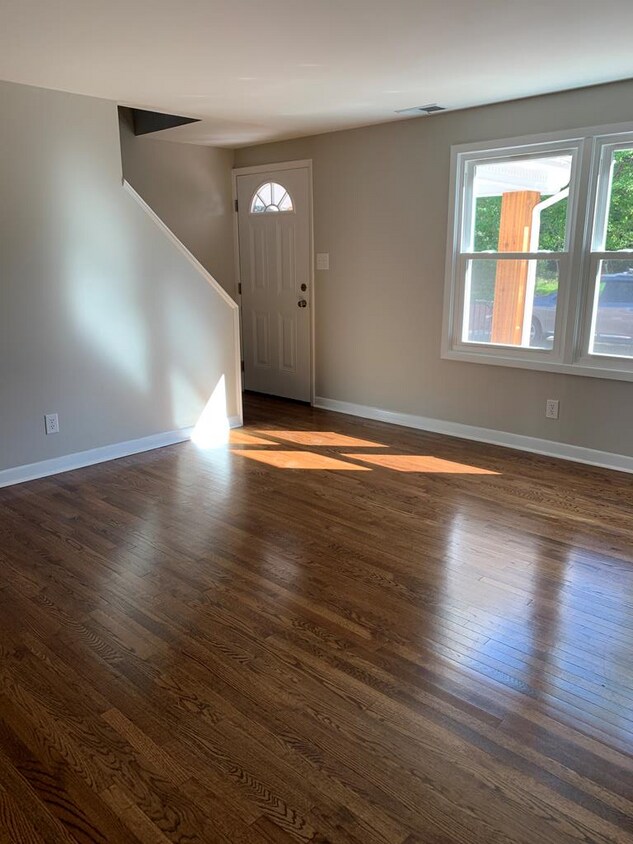 Primary Photo - 803 Starling Ave