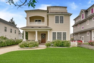 Building Photo - 108 Neptune Pl