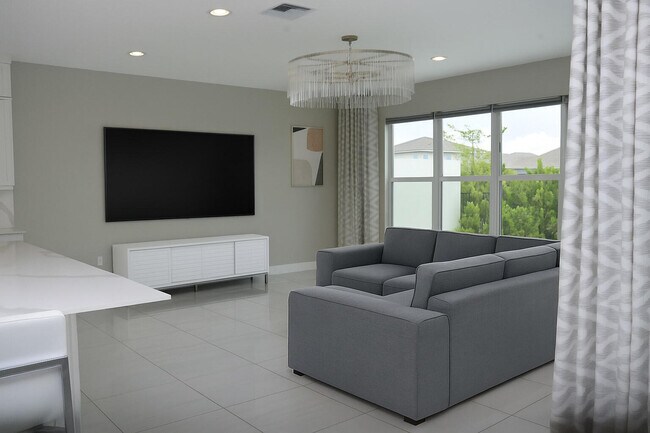 Foto del edificio - 1402 Thistle Pl