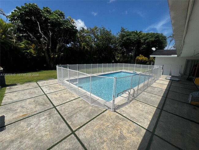 Foto del edificio - 7361 SW 117th Terrace