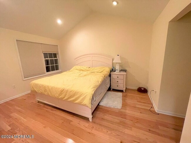 Building Photo - 73 Ironwood Ct