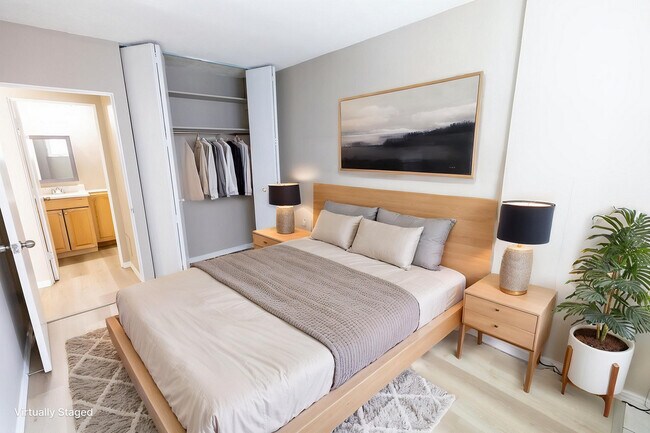 Photo du bâtiment - Mainstreet Plaza Apartments