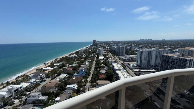 Foto del edificio - 3100 N Ocean Blvd