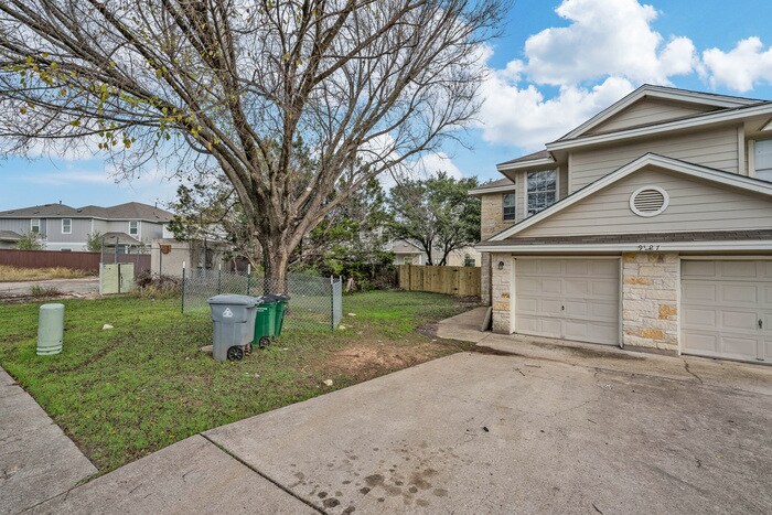 Primary Photo - 9927 Bilbrook Pl