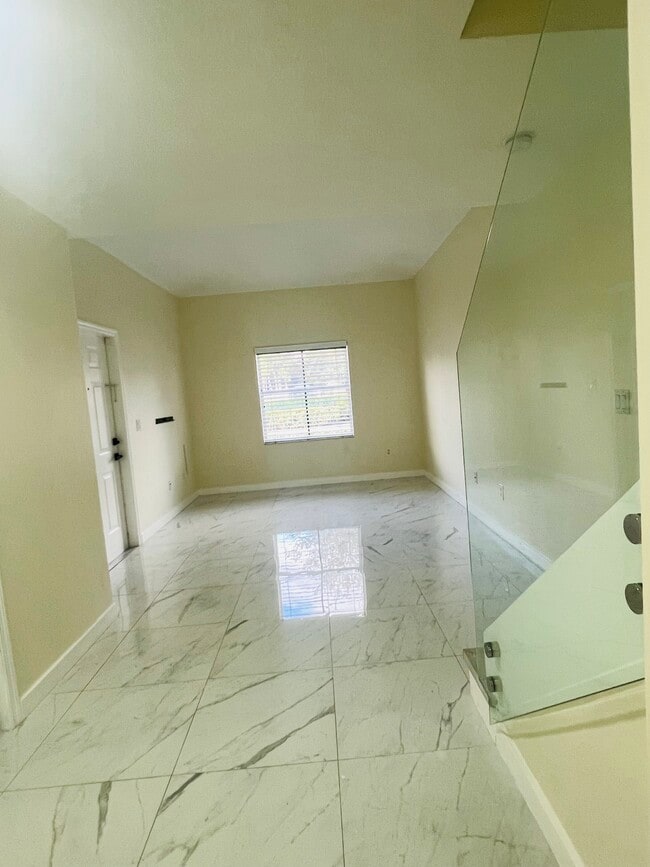 Building Photo - 4950 White Mangrove Way E