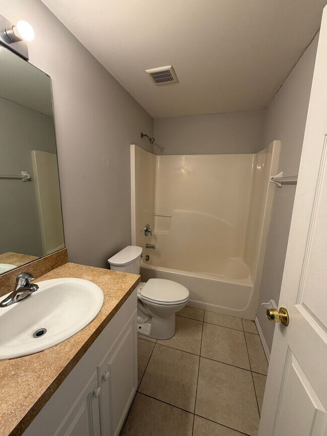 Building Photo - 4763 22nd St SW