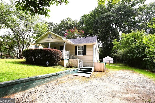 Foto del edificio - 771 McLendon Dr