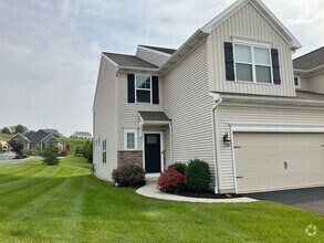 Building Photo - 1698 Haralson Dr