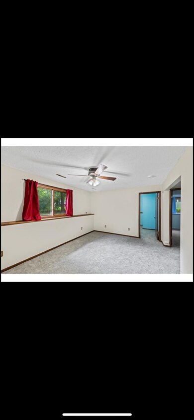 Building Photo - 14118 Park Ave