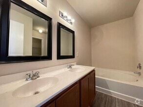 Building Photo - 10508 Park City tr