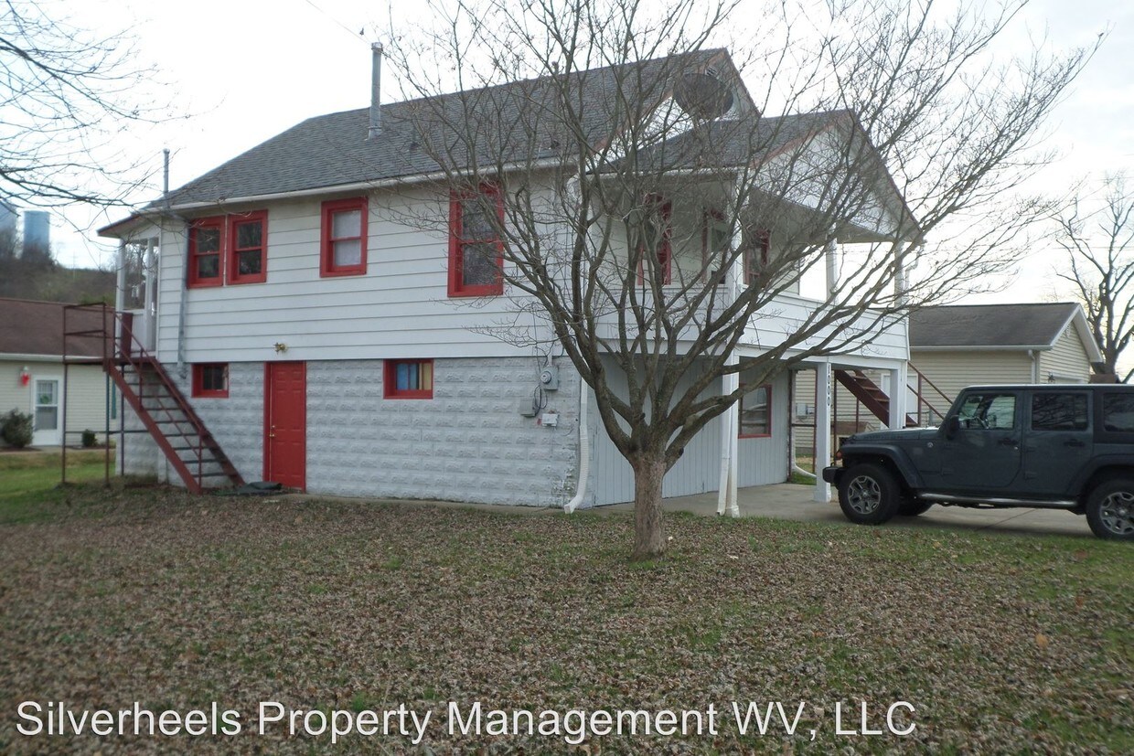 Primary Photo - 1000 13th Ave