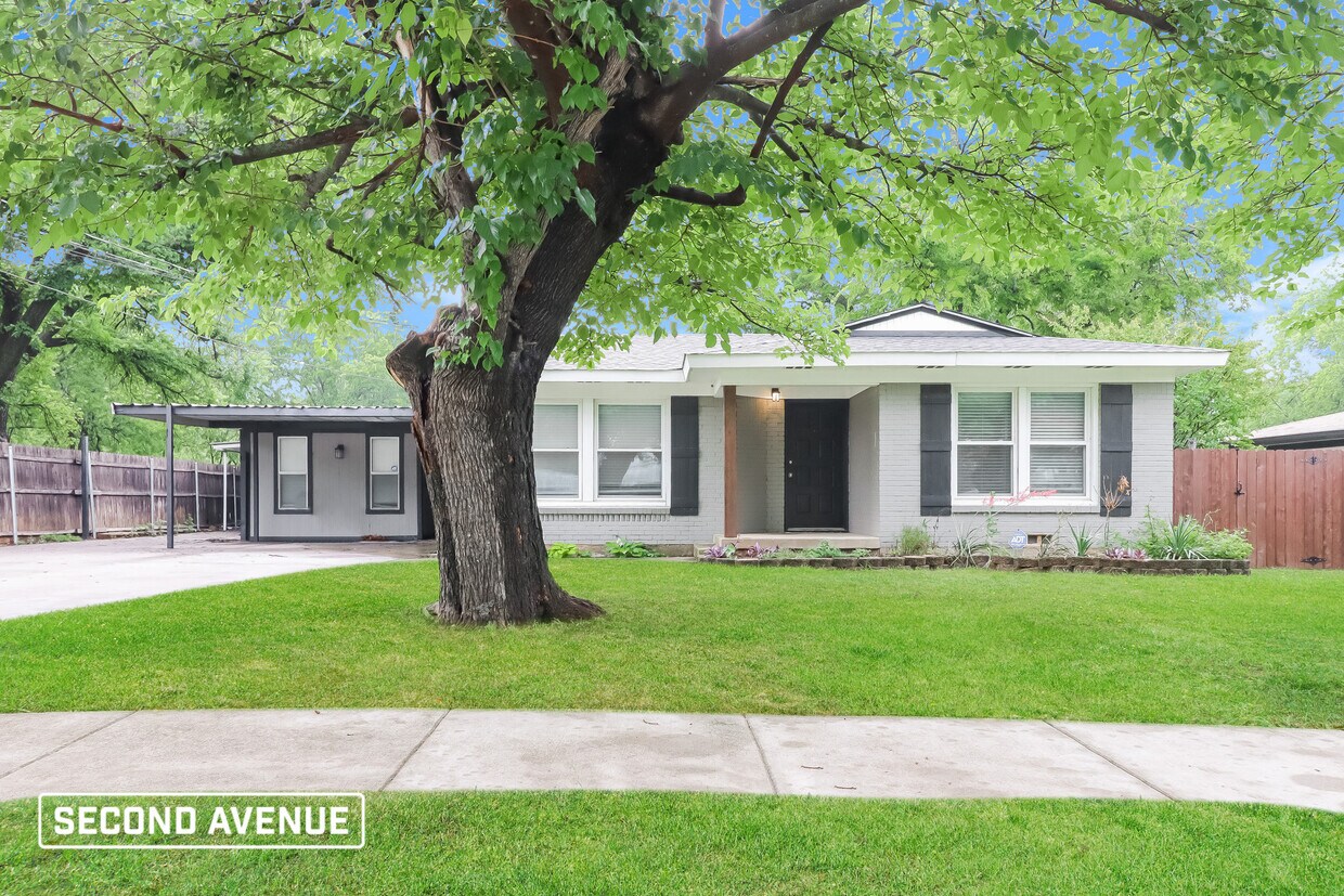 1011 Usher ST House Rental in Benbrook, TX