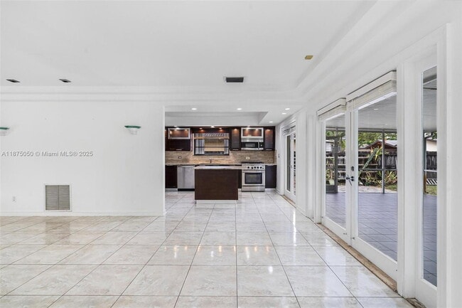 Building Photo - 20525 Highland Lakes Blvd