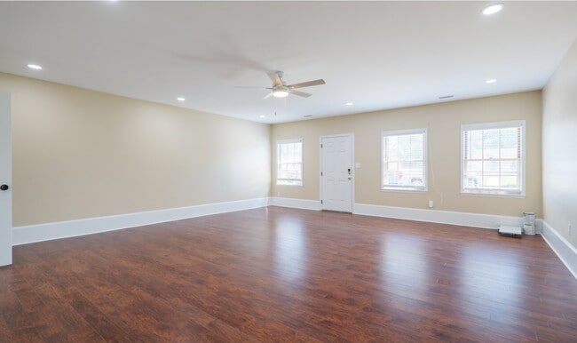 Building Photo - 4104 Lantern Ln