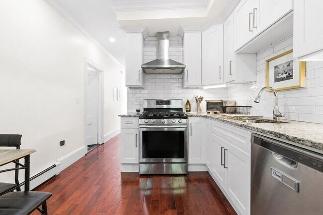 Foto del edificio - 530-532-532 E 6th St