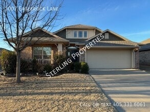 Building Photo - 1007 Eaglerock Ln