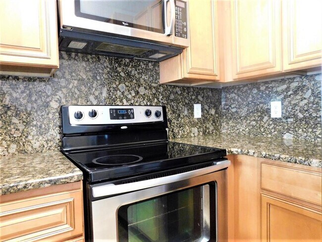 Building Photo - 2674 Robert Trent Jones Dr