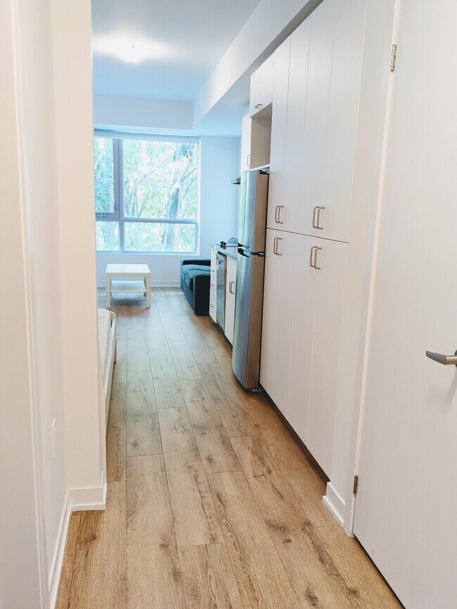 Studio unit at 1800 Simcoe St Apartment for Rent in Oshawa, ON