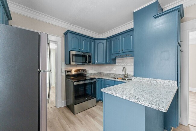 Foto del edificio - 703 Hamilton Ave