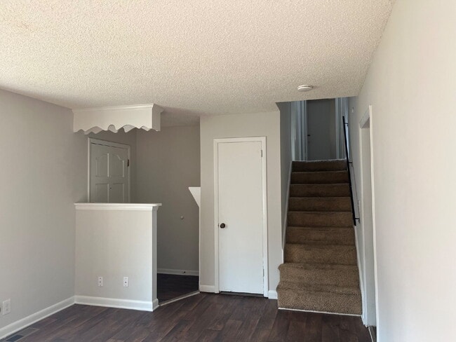 Foto del edificio - 416 Ocala Ct N