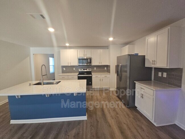 Foto del edificio - 5395 Peach Dr